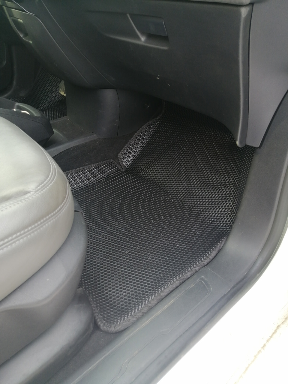 Фото в бортжурнале Citroen Grand C4 Picasso (2G)
