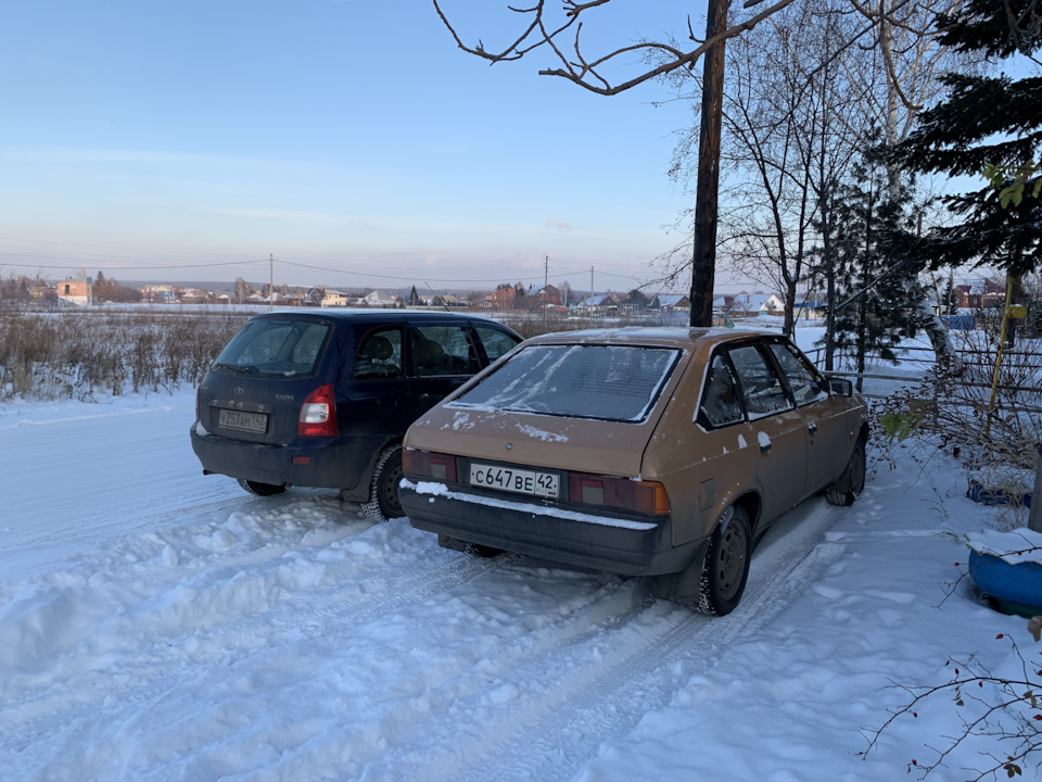 У каждого есть долбанутый друг по имени Батырхан — Москвич 2141